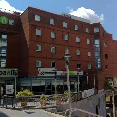 Hotel Campanile Saint-Quentin-En-Yvelines Montigny-le-Bretonneux Exterior foto